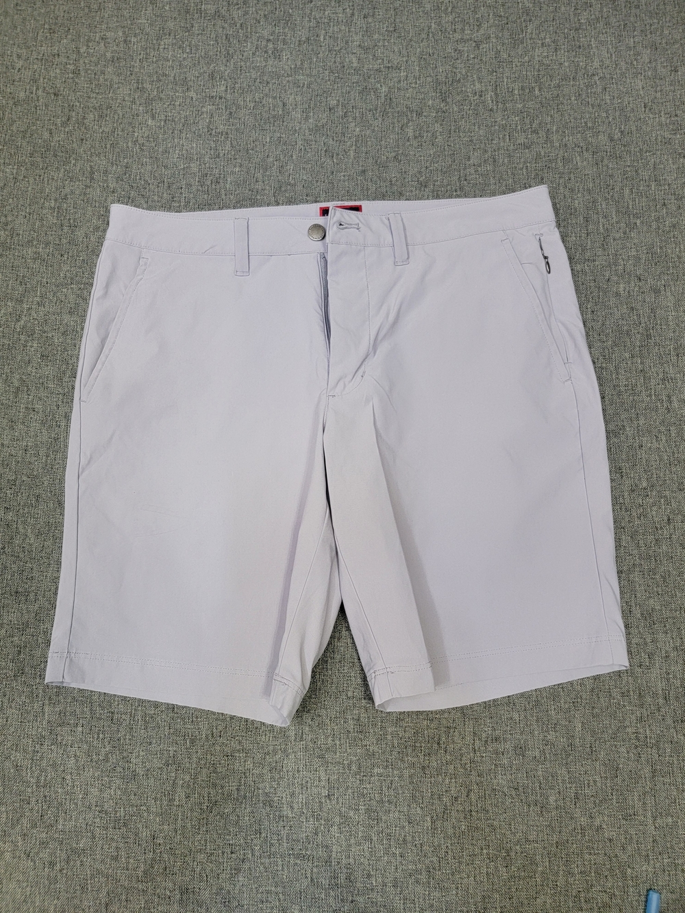 UNTUCKit Men's Light Gray Performance Flat-Front Shorts Size W32